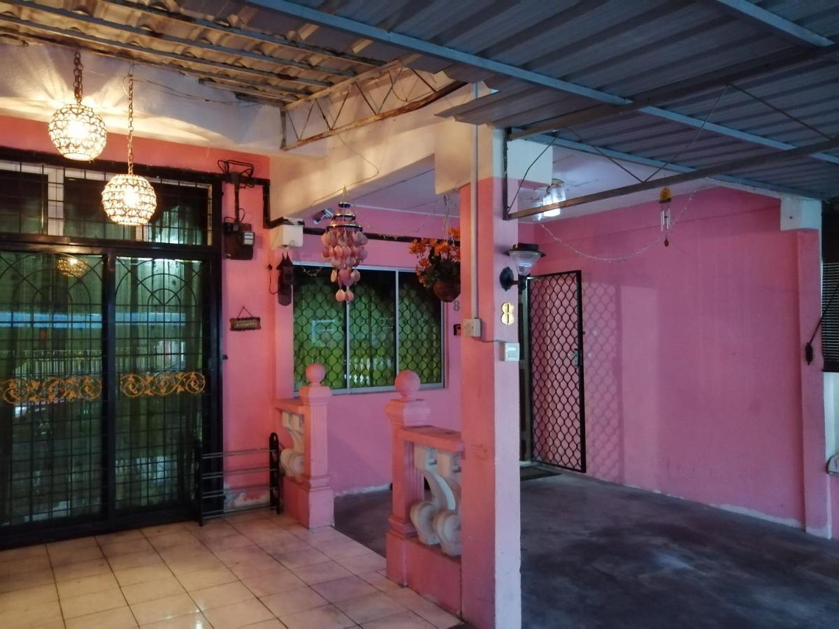 Kluang Barat Homestay Exterior foto